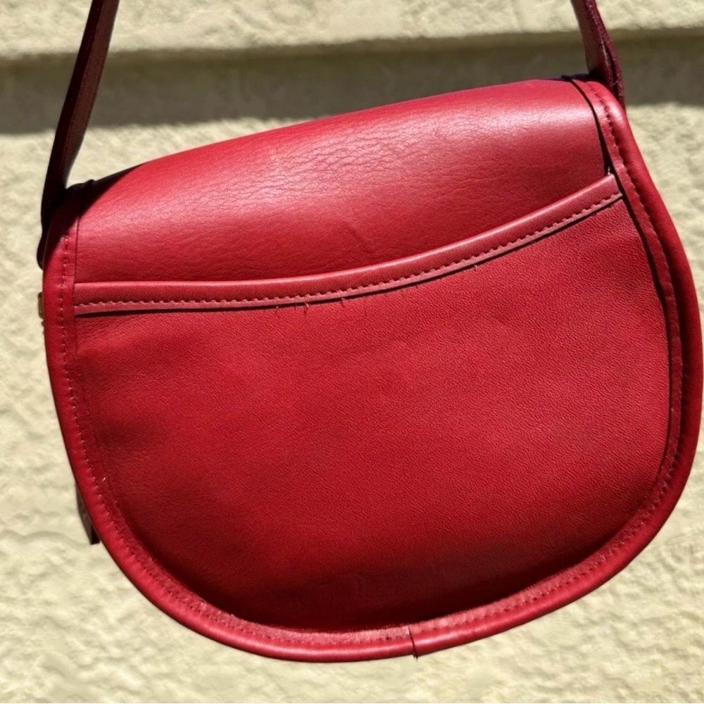 COACH #9981 Red Watson Gold Toned Hardware in Excellent Vintage Condition! - Picture 3 of 6